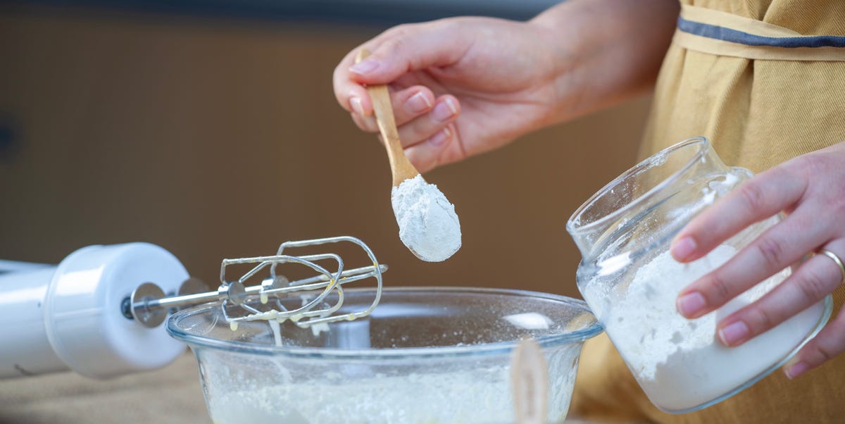 Beyond Rise: How Baking Soda & Powder Affect Flavor & Texture